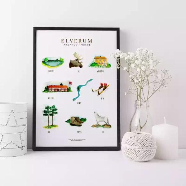 Bilde av en innrammet plakat med motiver fra Elverum i et miljø med lysestake og blomster