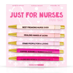 sett med penner "just for nurses" - kun for sykepleiere.